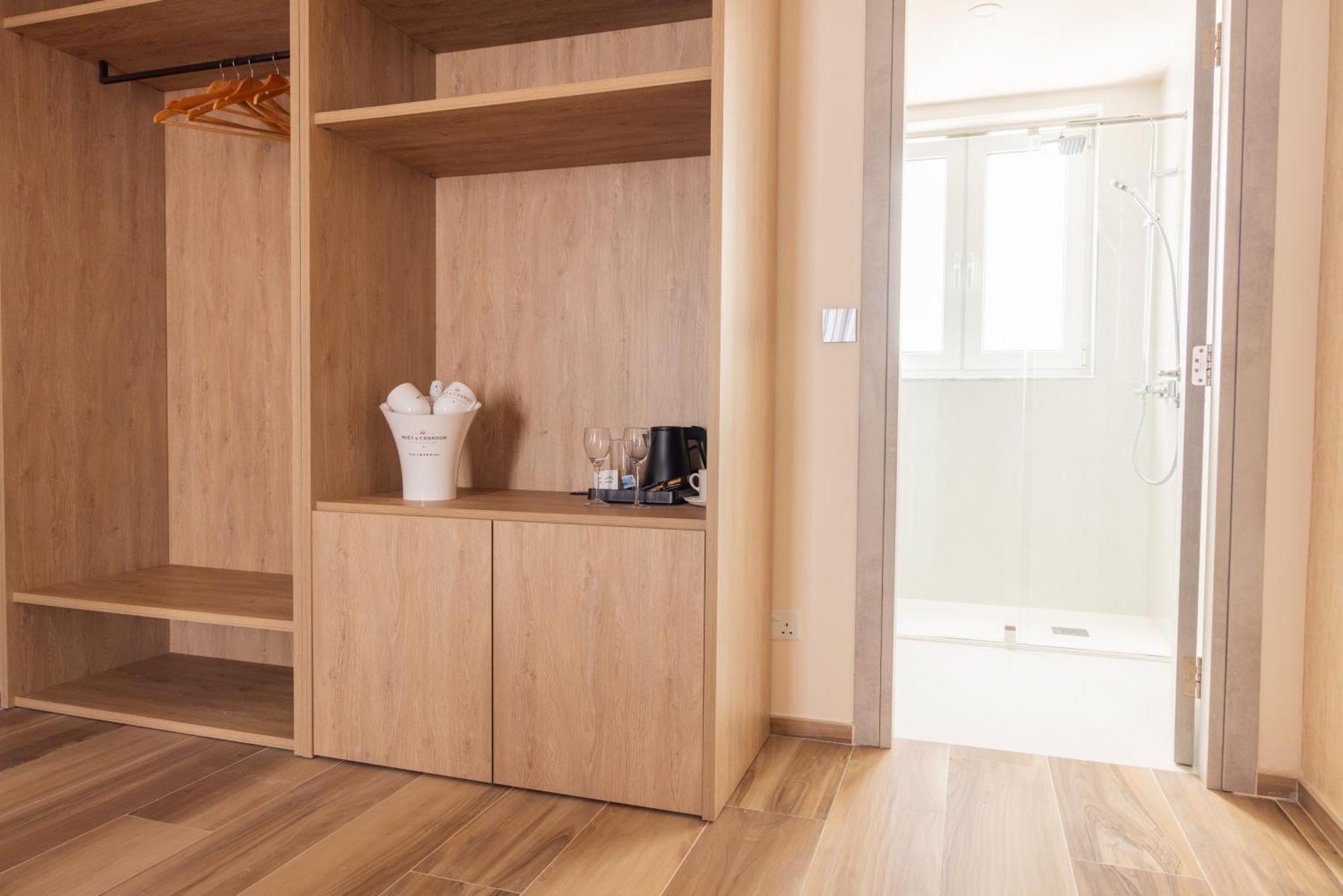 C'Est La Vie Boutik Swieqi Is-Swieqi エクステリア 写真
